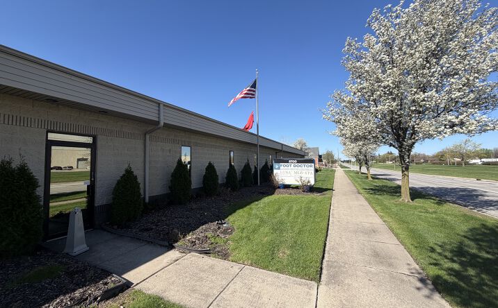 Pictures of Office property located at 5700 E 11 MILE RD, WARREN, MI 48091-1229 for lease - image #1