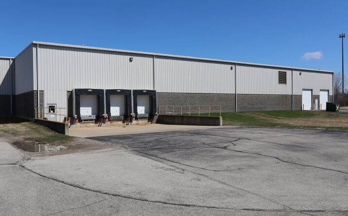 Pictures of Industrial property located at 950 BRIDGEVIEW N, SAGINAW, MI 48604-1166 for lease - image #1