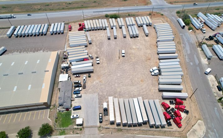 Pictures of Industrial property located at 18729 METROPOLITAN RD, LAREDO, TX 78045-7991 for lease - image #1