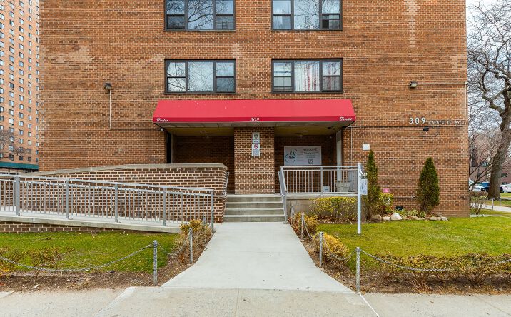 Pictures of Office property located at 309 Lafayette Avenue, Brooklyn, NY 11238 for lease - image #1