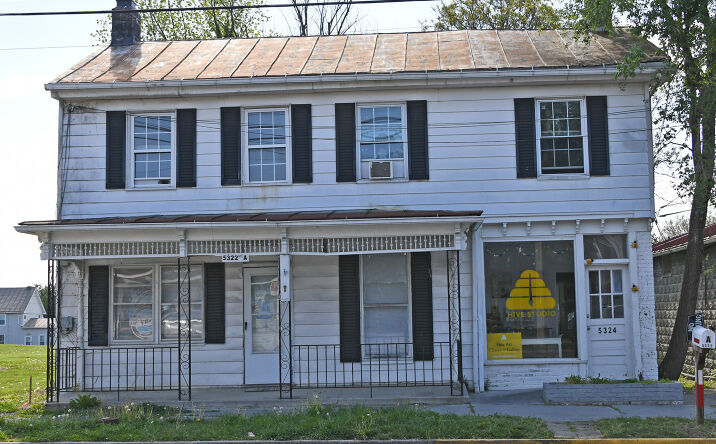 Pictures of Retail, Office, Restaurant property located at 5324 Main Street, Stephens City, VA 22655 for lease - image #1