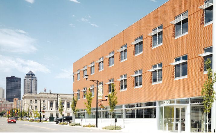 Pictures of Office property located at 300 E Locust St, Des Moines, IA 50309 for lease - image #1