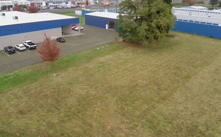 Pictures of Land property located at 624 9TH AVE, Longview, WA 98632 for lease - image #1