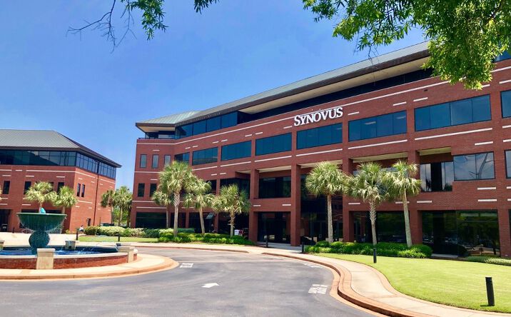 Pictures of Office property located at 2411 North Oak Street, Myrtle Beach, SC 29577 for lease - image #1