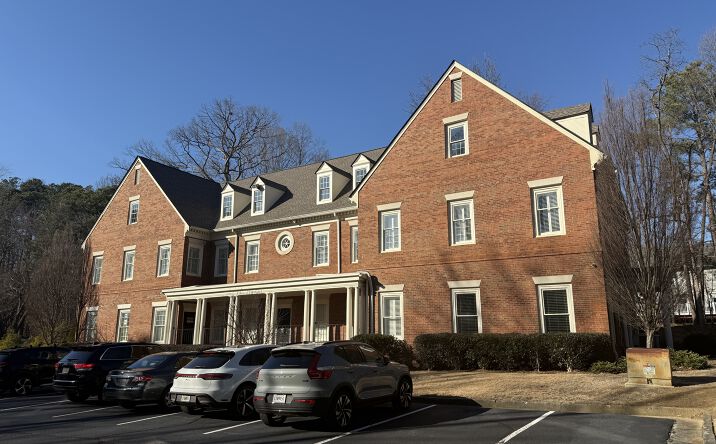 Pictures of Office property located at 6111 Peachtree Dunwoody Rd NE, Atlanta, GA 30328 for lease - image #1
