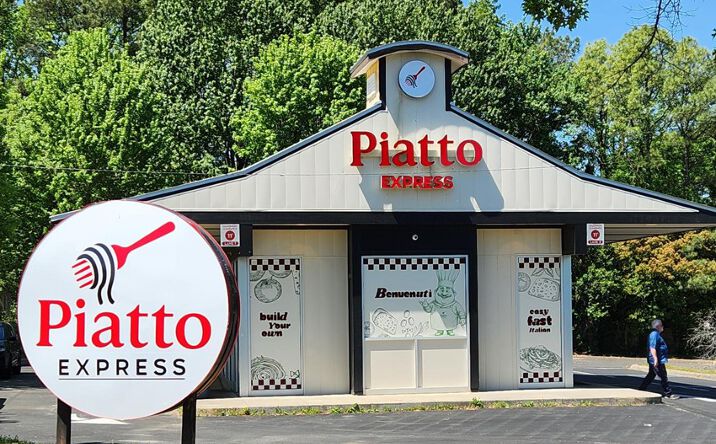 Pictures of Restaurant property located at 1431 Sardis Road North, Charlotte, NC 28270 for lease - image #1