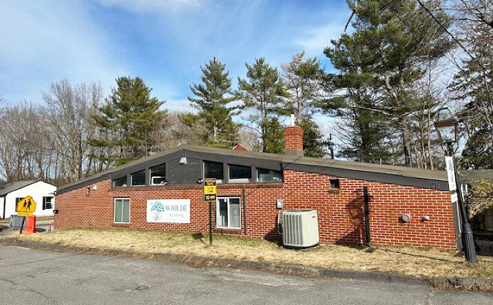 Pictures of Retail, Office, Special Purpose property located at 25 Yarmouth Crossing, Yarmouth, ME 04096 for lease - image #1