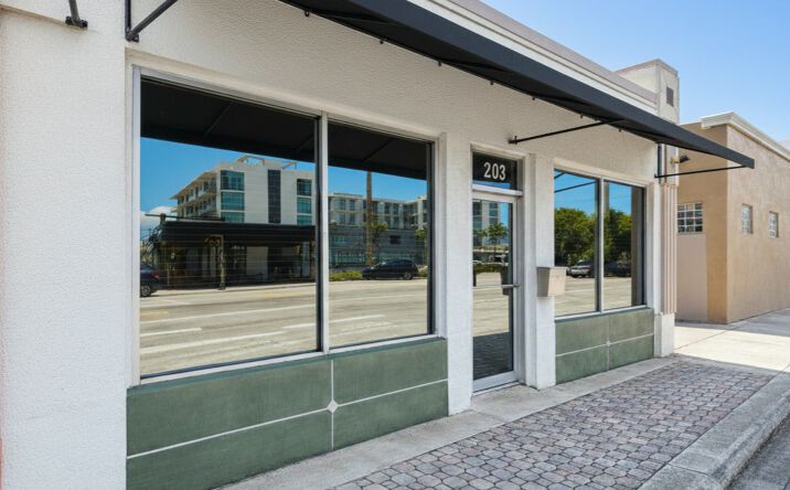 Pictures of Office, Retail property located at 2032-2046 Harrison St, Hollywood, FL 33020 for lease - image #1