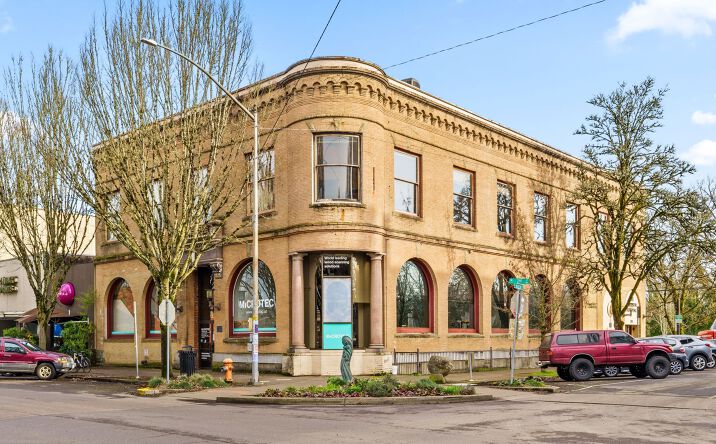 Pictures of Office property located at 155 Southwest Madison Avenue, Corvallis, OR 97333 for lease - image #1