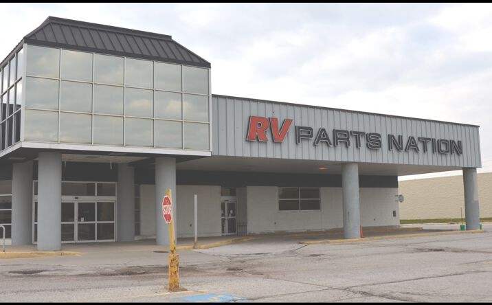 Pictures of Retail, Industrial, Special Purpose property located at 3267 Northview Dr, Elkhart, IN 46514 for lease - image #1