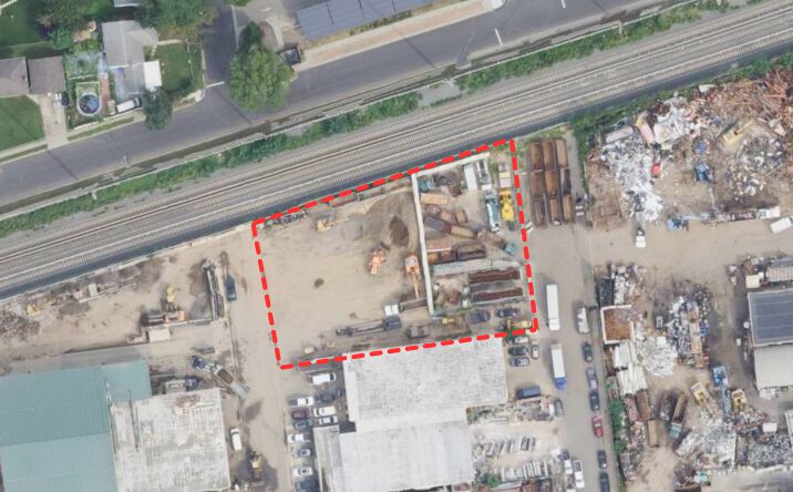 Pictures of Retail, Land property located at 128 MAGNOLIA AVE, WESTBURY, NY 11590-4720 for lease - image #1