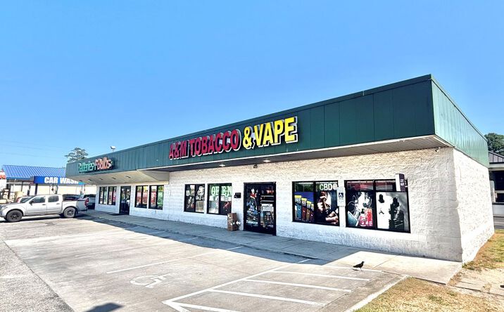 Pictures of Retail property located at 5042 Market Street, Wilmington, NC 28405 for lease - image #1
