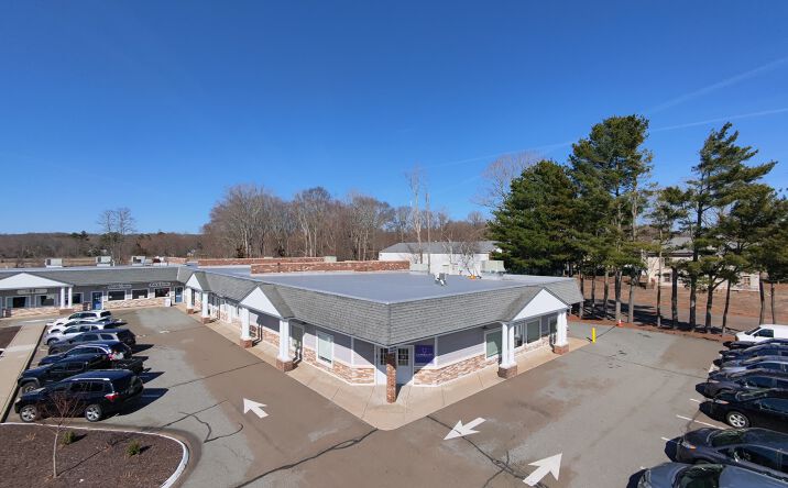 Pictures of Retail, Office property located at 51 BOSTON POST RD, MADISON, CT 06443-2155 for lease - image #1
