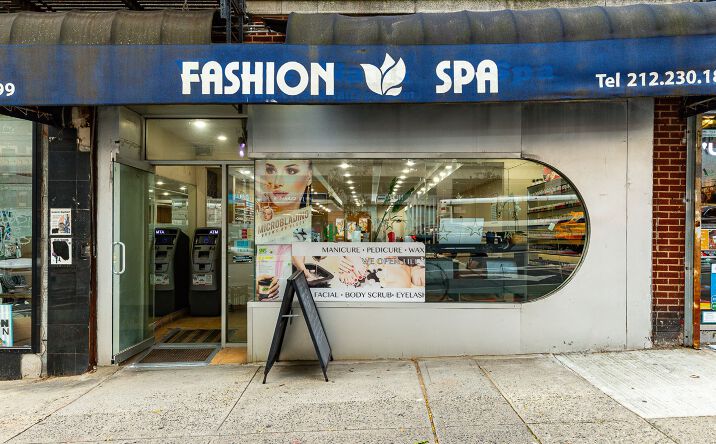 Pictures of Retail property located at 899 First Avenue, New York City, NY 10022 for lease - image #1
