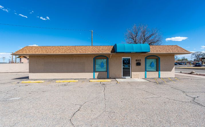 Pictures of Retail, Office property located at 802s Main Street, Pueblo, CO 81004 for lease - image #1