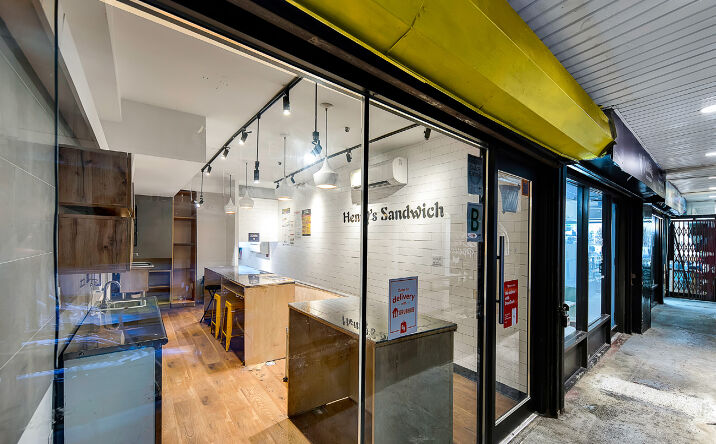 Pictures of Retail, Restaurant property located at 88 Fulton Street, New York, NY 10282 for lease - image #1