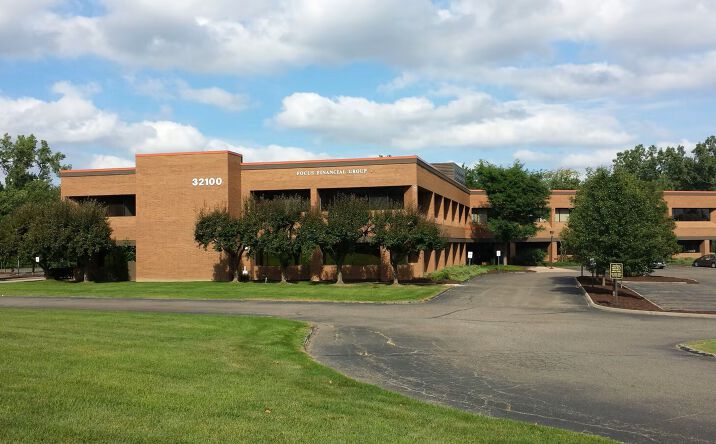 Pictures of Office property located at 32100 Telegraph Road, Bingham Farms, MI 48025 for lease - image #1