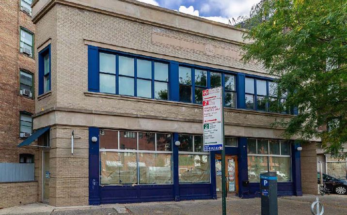 Pictures of Retail, Restaurant property located at 137 7th Ave S, New York, NY 10014 for lease - image #1
