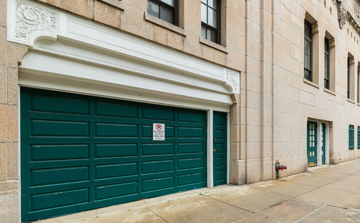 Pictures of Retail property located at 253 West 73rd Street, New York, NY 10023 for lease - image #1