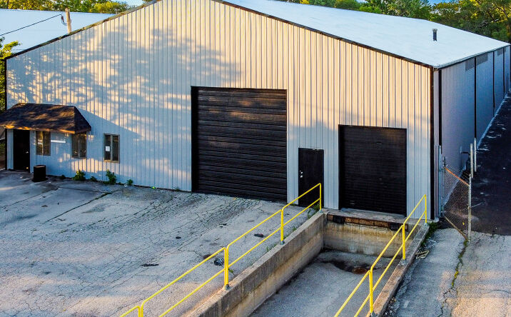Pictures of Industrial, Special Purpose property located at 2946 Wireton Road, Blue Island, IL 60406 for lease - image #1