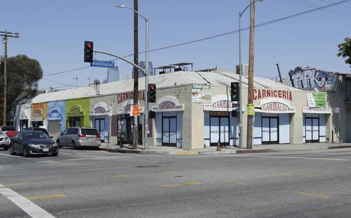 Pictures of Retail property located at 1051 W Washington Blvd, Los Angeles, CA 90015 for lease - image #1