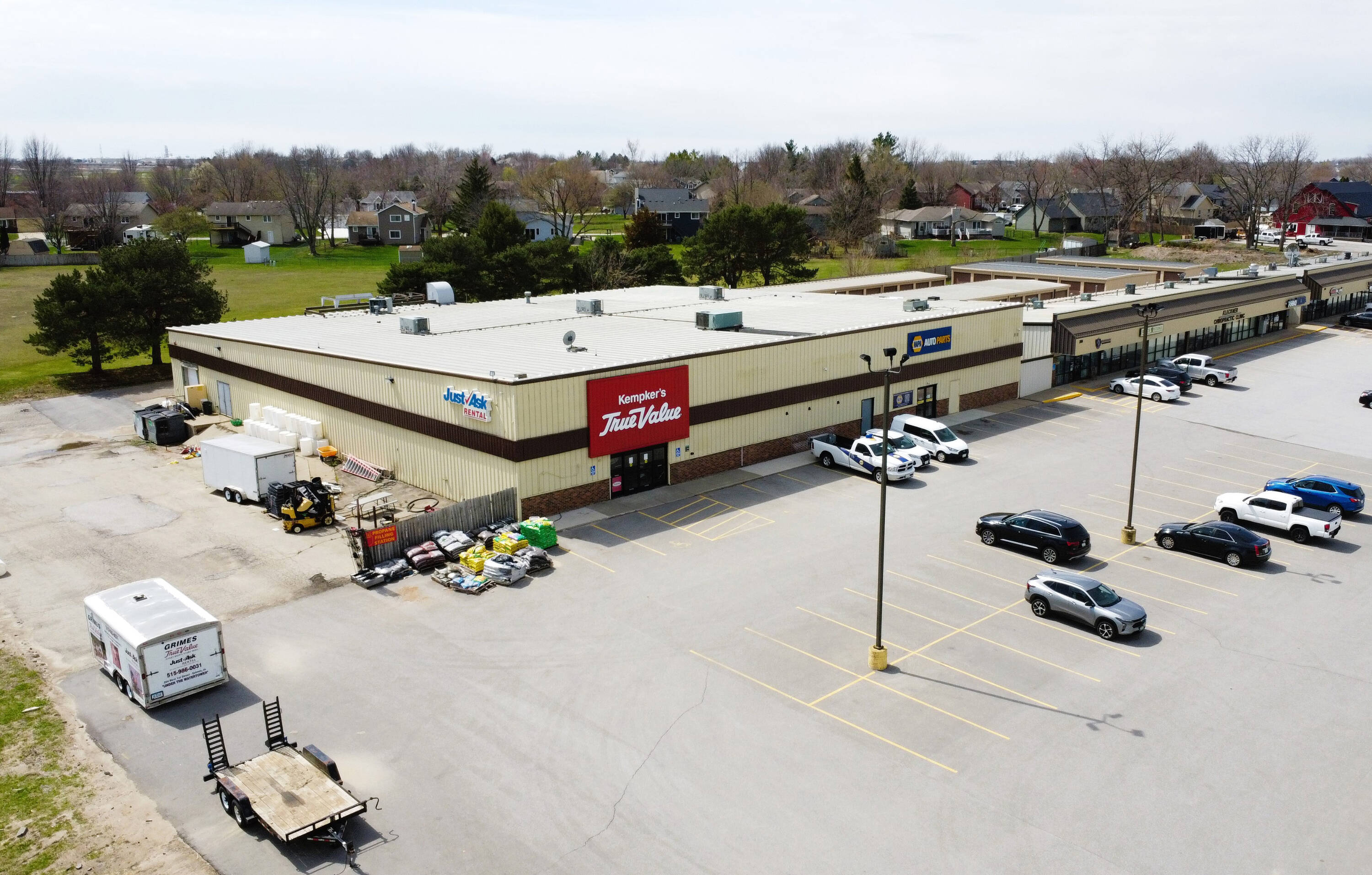 204 W 1St St, Grimes, IA 50111