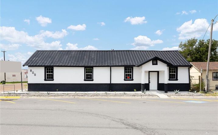 Pictures of Land property located at 805 E Acacia Avenue, Alamo, TX 78516 for lease - image #1