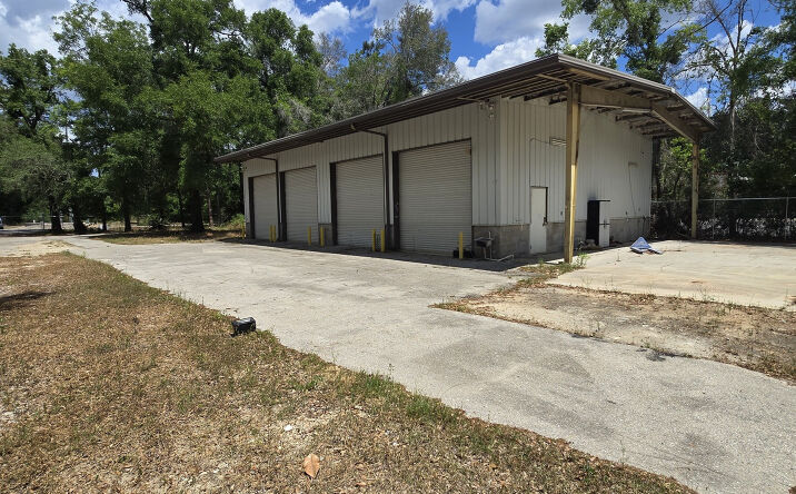 Pictures of Industrial property located at 4863 Gum Rd, Tallahassee, FL 32304 for lease - image #1
