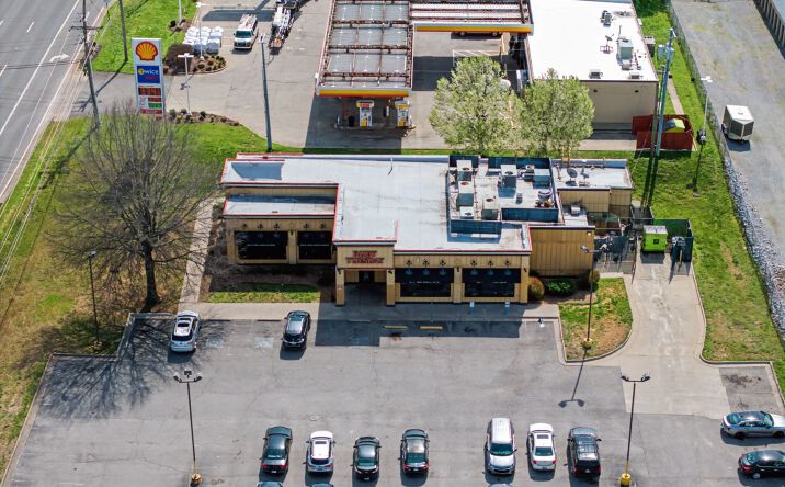 Pictures of Retail, Restaurant property located at 1826 Fort Campbell Blvd, Clarksville, TN 37042 for lease - image #1