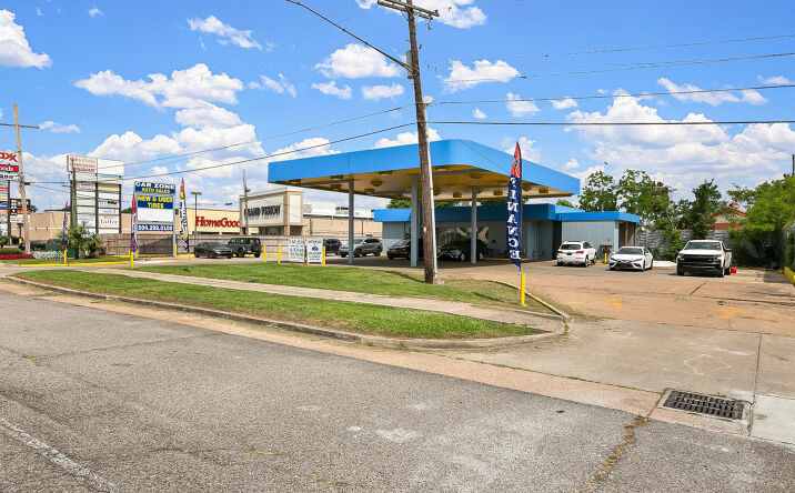 Pictures of Office, Retail, Special Purpose property located at 6525 Veterans Boulevard, Metairie, LA 70003 for lease - image #1