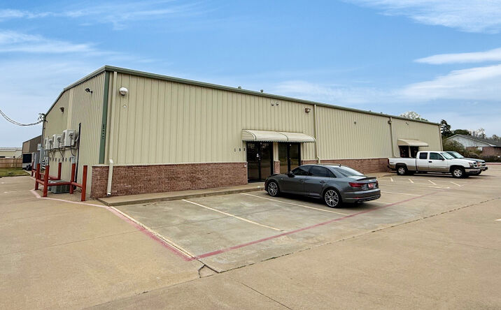 Pictures of Industrial property located at 395 W K PL, Jenks, OK 74037 for lease - image #1