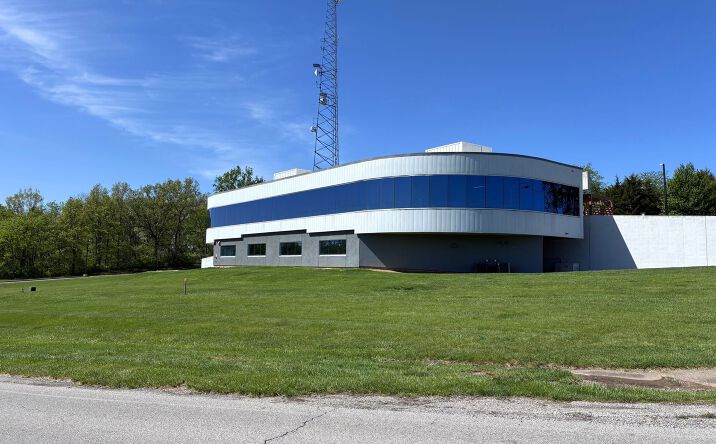 Pictures of Office property located at 1001 Northwest Barry Road, Kansas City, MO 64118 for lease - image #1
