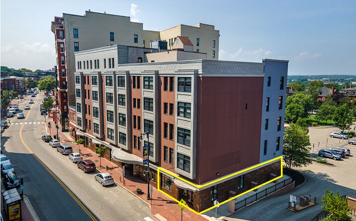 Pictures of Retail, Restaurant property located at 643 Congress Street, Portland, ME 04101 for lease - image #1