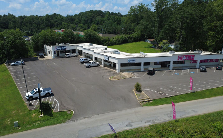 Pictures of Retail property located at 1635 Pediatric Drive, Jasper, AL 35501 for lease - image #1