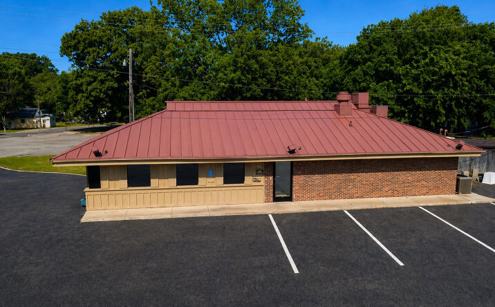 Pictures of Retail, Office, Restaurant property located at 3021 Eastend Dr., Humboldt, TN 38343 for lease - image #1