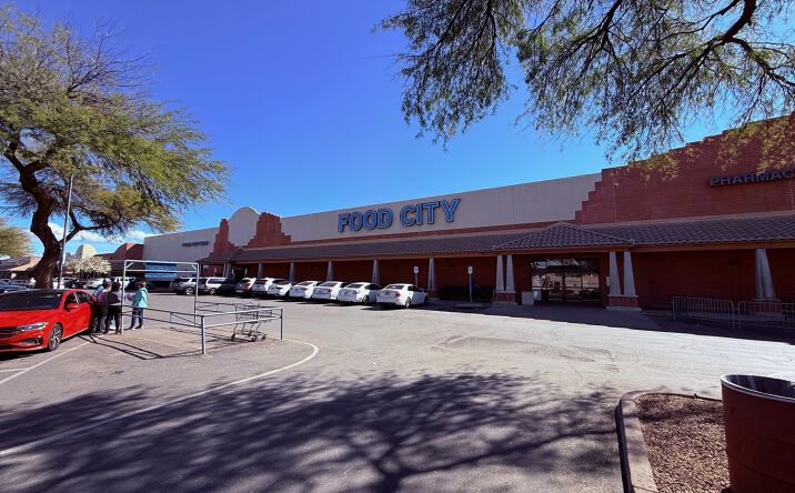 Pictures of Retail property located at 251 - 490 N Grand Court Plaza, Nogales, AZ 85621 for lease - image #1