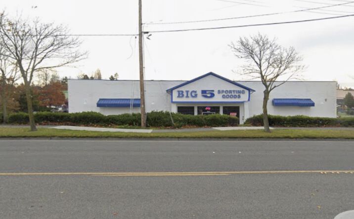 Pictures of Retail property located at 31956 State Route 20, Oak Harbor, WA 98277 for lease - image #1