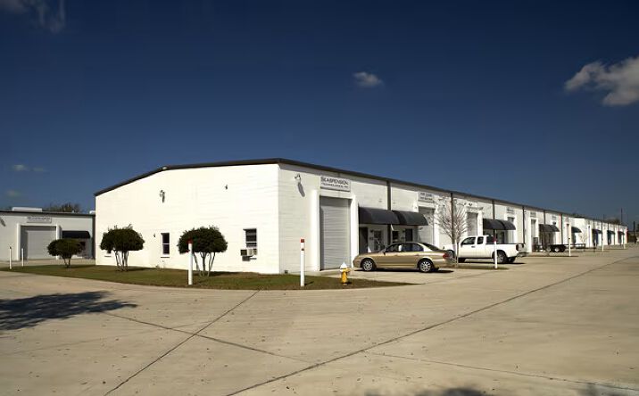 Pictures of Industrial, Special Purpose property located at 8000 118th Avenue North, Largo, FL 33773 for lease - image #1
