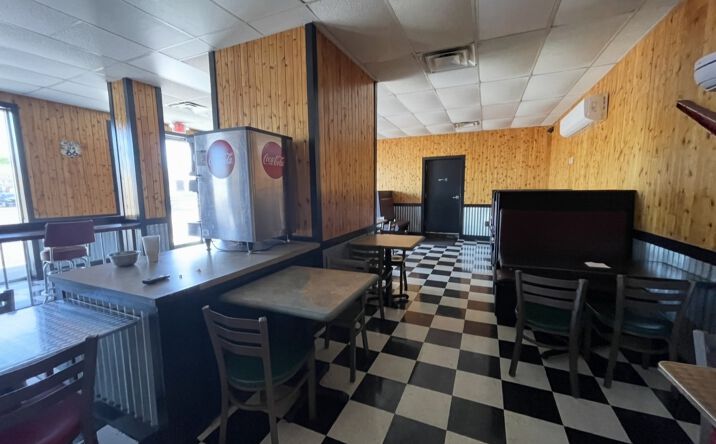 Pictures of Retail, Restaurant property located at 2604 E 11TH ST, TULSA, OK 74104 for lease - image #1