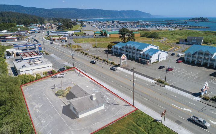 Pictures of Retail property located at 309 US-101, Crescent City, CA 95531 for lease - image #1