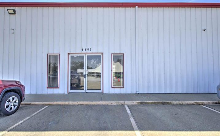 Pictures of Retail, Office, Industrial property located at 5665 U.S. 36, Decatur, IL 62521 for lease - image #1