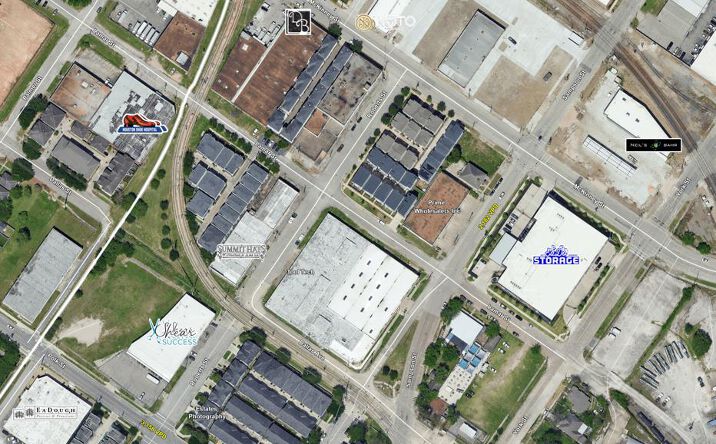 Pictures of Retail property located at 1102 Sampson Street, Houston, TX 77003 for lease - image #1