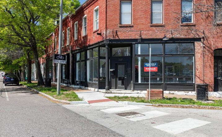 Pictures of Office, Retail property located at 2631 Gravois Avenue, St. Louis, MO 63118 for lease - image #1
