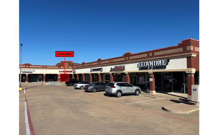 Pictures of Retail property located at 6900 Denton Hwy, Watauga, TX 76148 for lease - image #1