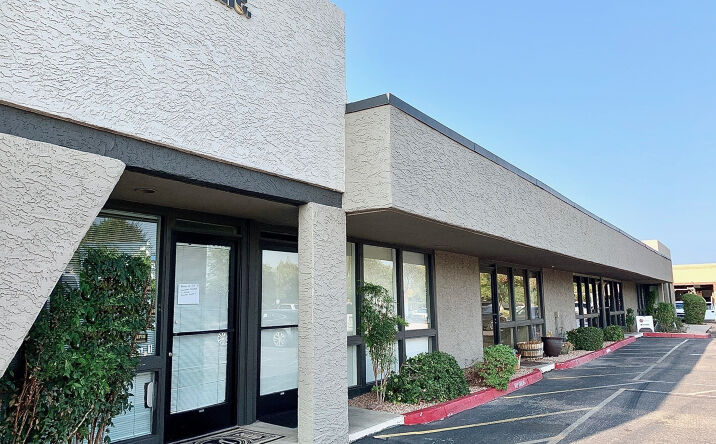 Pictures of Industrial property located at 7735 E Gelding Drive, Scottsdale, AZ 85260 for lease - image #1
