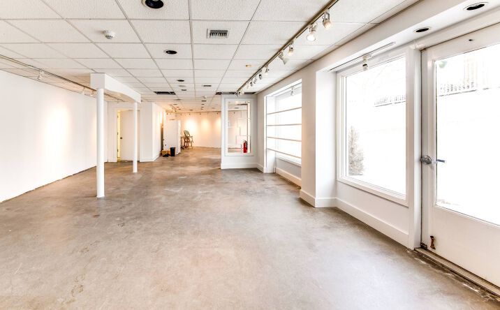 Pictures of Retail property located at 2 Main Street, East Hampton, NY 11937 for lease - image #1