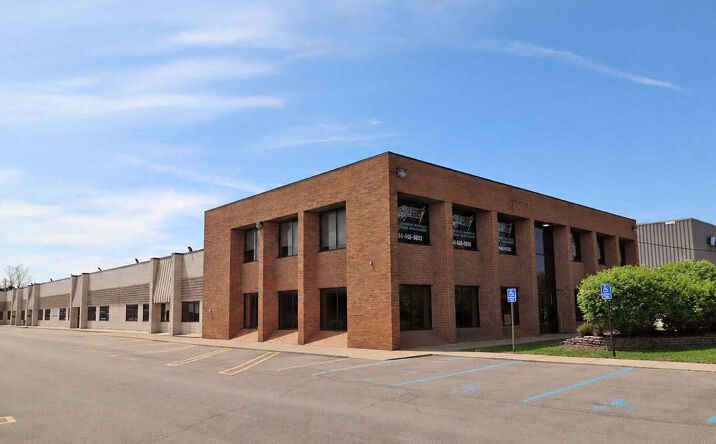 Pictures of Industrial property located at 32535-32553 Schoolcraft Road, Livonia, MI 48150 for lease - image #1