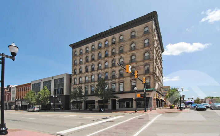Pictures of Retail, Office property located at 100 N Washington Ave, Saginaw, MI 48607 for lease - image #1