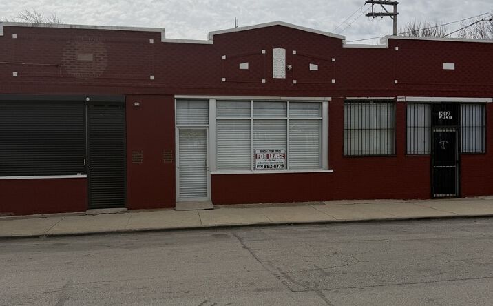 Pictures of Office property located at 1207 W 74th Street, Chicago, IL 60636 for lease - image #1