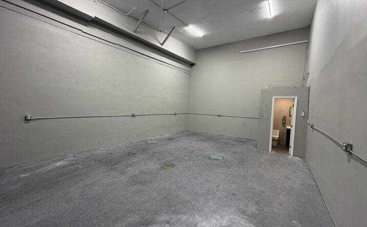 Pictures of Industrial, Retail property located at 1173b SW 1st Way, Deerfield Beach, FL 33441 for lease - image #1